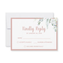 Flores blanquecinas románticas florales y suaves b