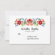 Flores rojas de diseño húngaro