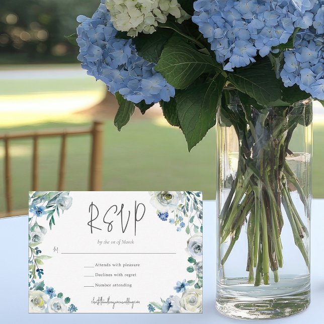Tarjeta De Confirmación De Asistencia Moda Azul Floral Blanco Boda Jardín (Subido por el creador)