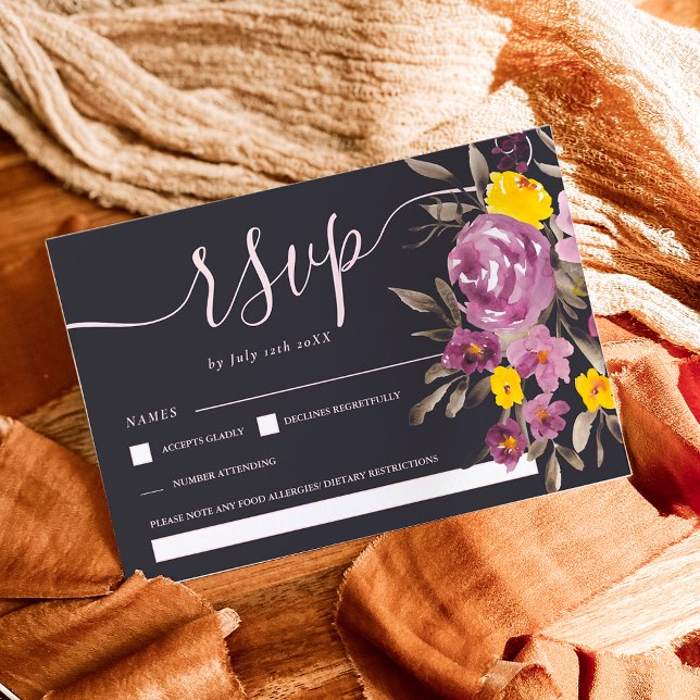 Tarjeta De Confirmación De Asistencia Monograma elegante de boda floral púrpura oscuro r (Elegant dark Purple floral wedding rsvp monogram)