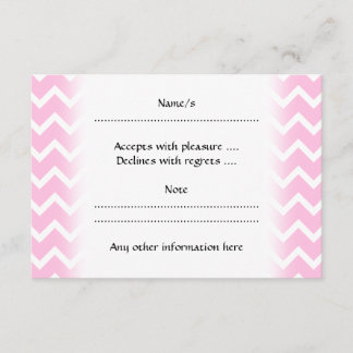 Tarjeta De Confirmación De Asistencia Patrón Zigzag blanco y rosa pálido.