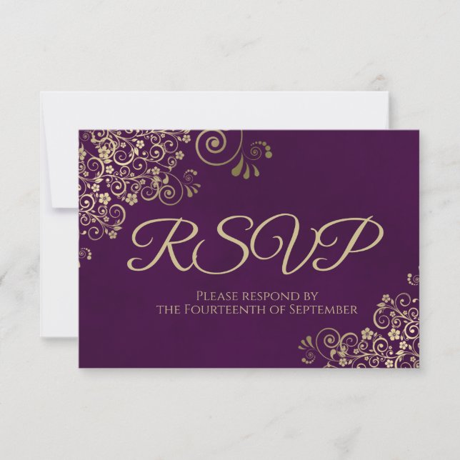 Tarjeta De Confirmación De Asistencia Plum Purple & Elegant Gold Lace Frilly Boda (Anverso)