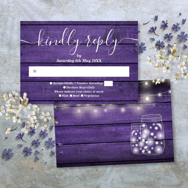 Tarjeta De Confirmación De Asistencia Púrpura Rústica Madera Ilumina Mason Jars (Purple Rustic Wood String Lights Mason Jars RSVP Card)