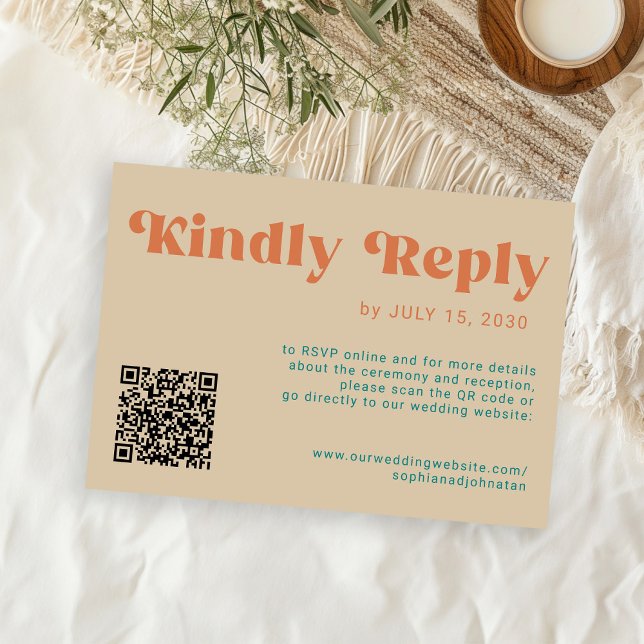 Tarjeta De Confirmación De Asistencia QR retro groovy bold orange beige online wedding (Subido por el creador)