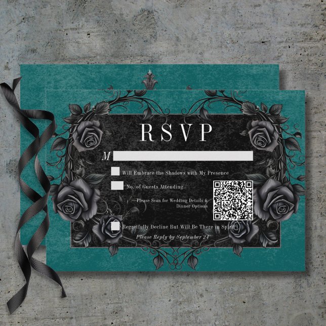 Tarjeta De Confirmación De Asistencia Raven negro gótico y Rosas negros Código QR Verde  (Gothic Black Raven & Black Roses Teal QR Code RSVP Card)