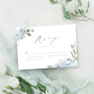 Tarjeta De Confirmación De Asistencia Romántico jardín polvoriento boda floral azul coch