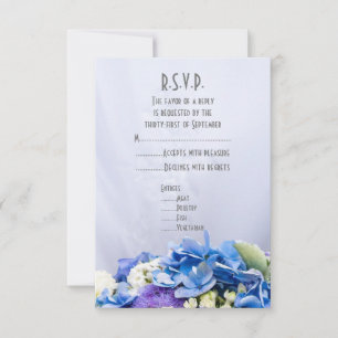 Tarjeta De Confirmación De Asistencia Ropa de boda de posta de flores azules y blancas R
