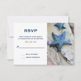 Tarjeta De Confirmación De Asistencia Starfish en Rocky Background Beach Wedding