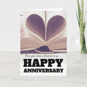 Tarjeta de corazón de papel del primer aniversario