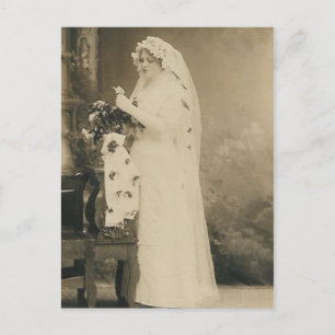 Tarjeta de correo de novia antigua