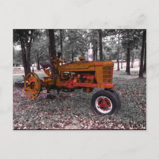 Tarjeta de correo de Tractor Antiguo de Vibeli