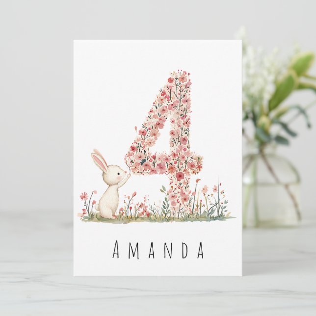 Tarjeta de cuarto cumpleaños floral cuatro y conej (Anverso de pie)
