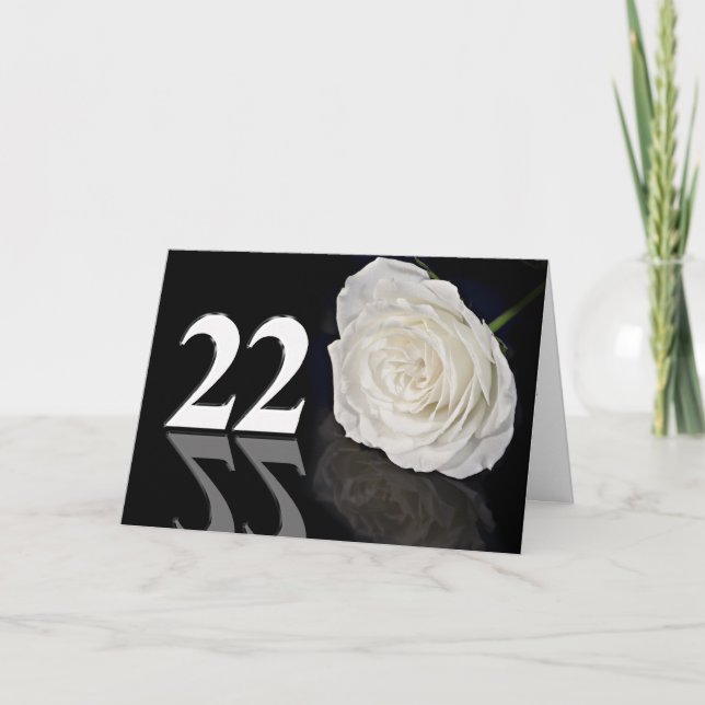 Tarjeta de cumpleaños 22 con rosa blanca clásica (Anverso)