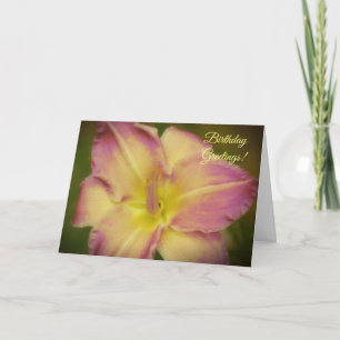 Tarjeta de cumpleaños amarilla y rosa de la flor d