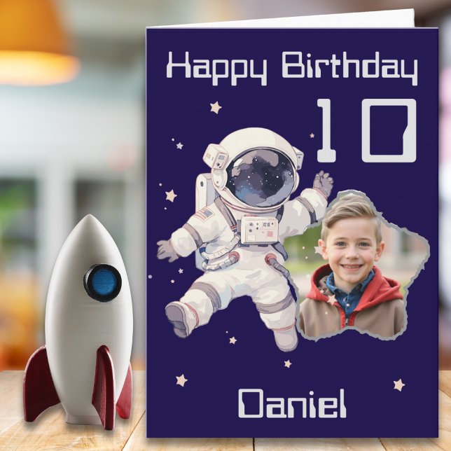Tarjeta de cumpleaños astronauta con una foto para (Subido por el creador)