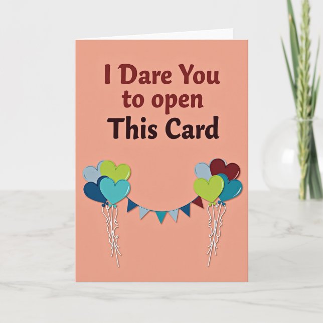 Tarjeta de cumpleaños atrevida con corazones (Anverso)