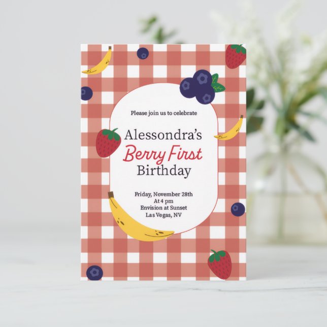 Tarjeta de cumpleaños Berry First Birthday Card (Anverso de pie)