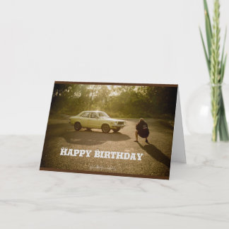 Tarjeta de cumpleaños con auto