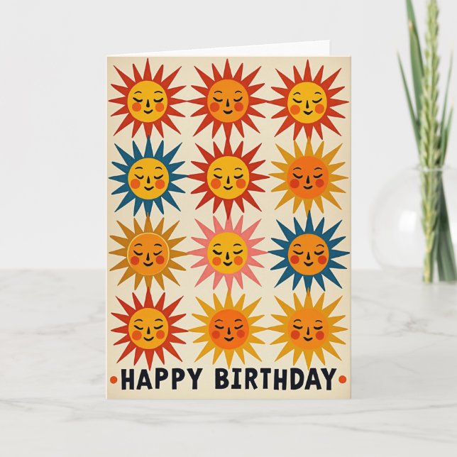 Tarjeta de cumpleaños con caras de sol alegres (Anverso)