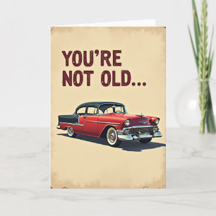 Tarjeta de cumpleaños con coche de arte vintage