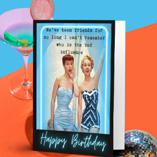 Tarjeta de cumpleaños con dicho divertido para muj