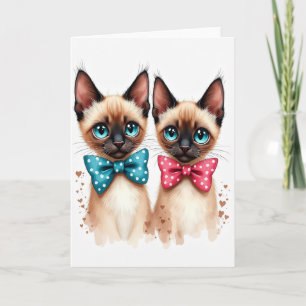 Tarjeta de cumpleaños con dos gatos con pajarita d