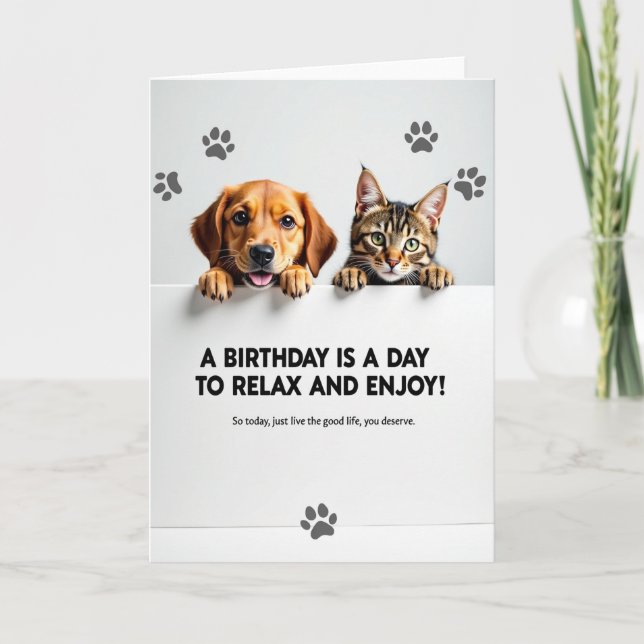 Tarjeta de Cumpleaños con Mascotas que Espían (Anverso)