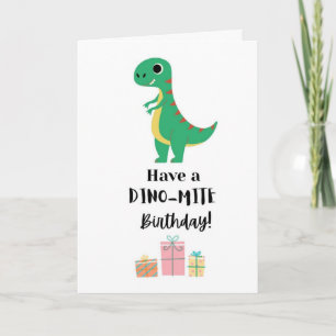 Tarjeta de cumpleaños con tema de dinosaurios