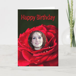 Tarjeta de cumpleaños con una rosa roja clásica