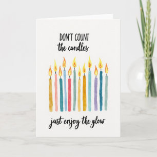 Tarjeta de cumpleaños con vela de pastel