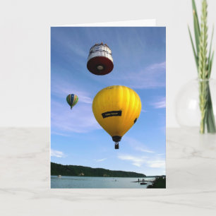 Tarjeta de cumpleaños de 3 globos