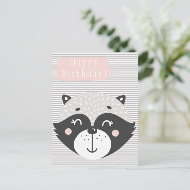 Tarjeta de cumpleaños de adorables niños mapaches (Anverso de pie)