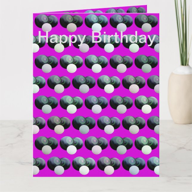 Tarjeta de cumpleaños de boles de césped rosados J (Anverso)