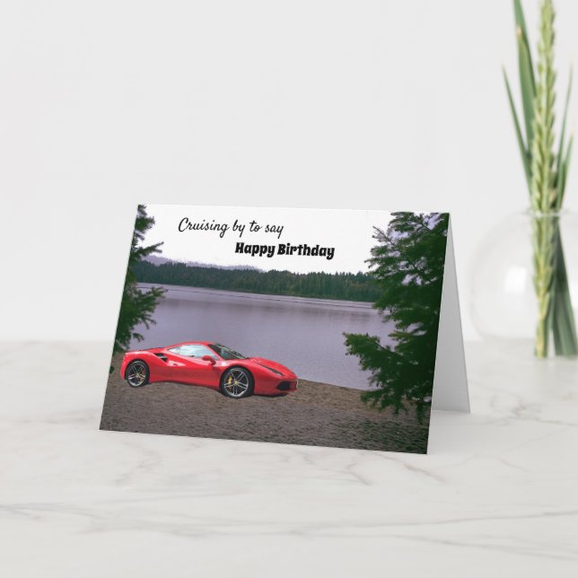 Tarjeta de cumpleaños de coche rojo en la playa (Anverso)