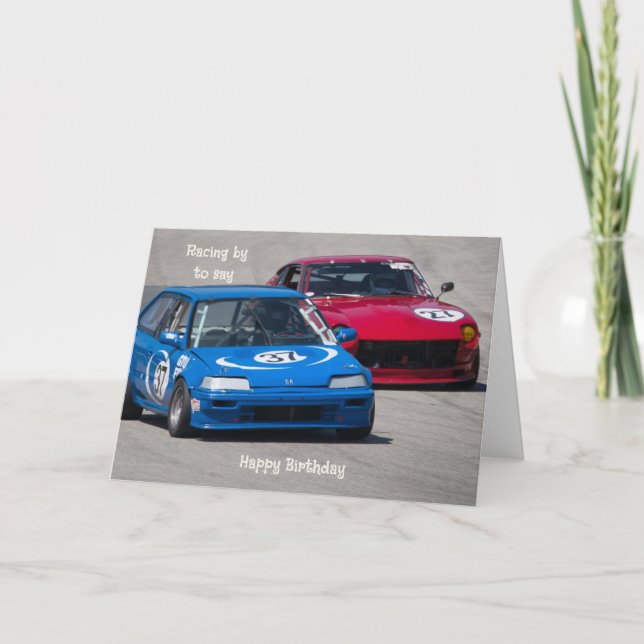Tarjeta de cumpleaños de coches de carreras de est (Anverso)