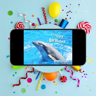 Tarjeta de cumpleaños de delfín en el agua