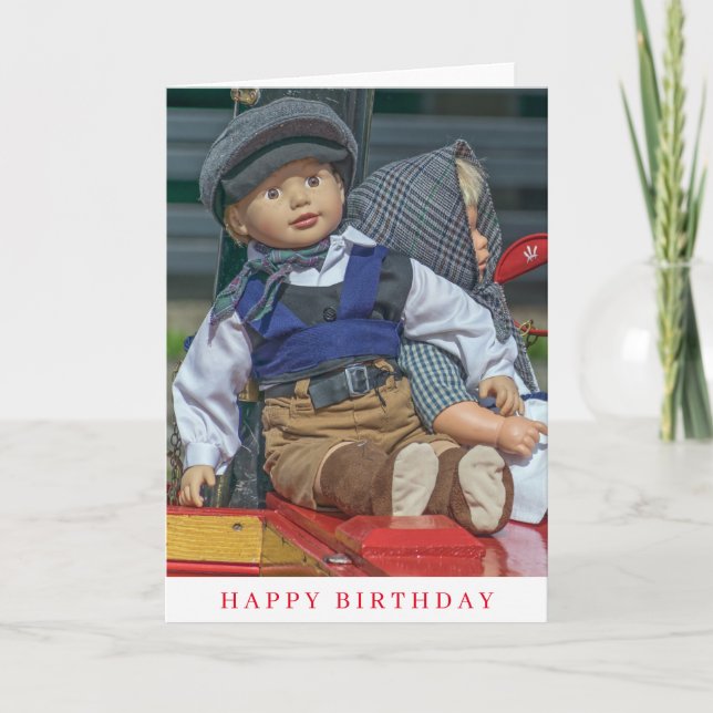 Tarjeta de cumpleaños de dos muñecas de plástico (Anverso)