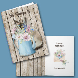 Tarjeta de cumpleaños de gato escondido y maceta f