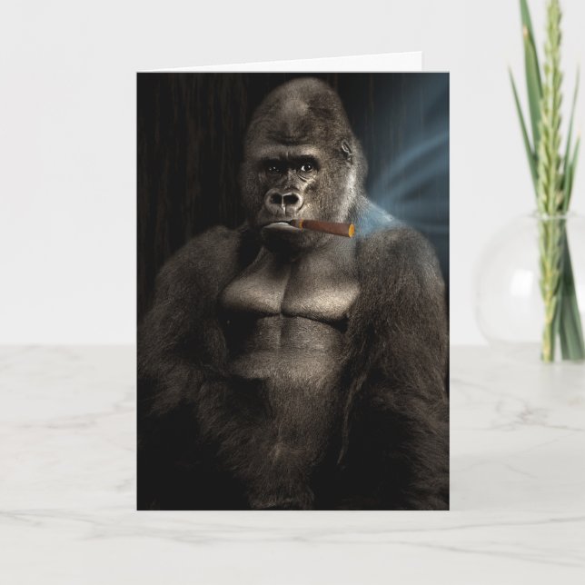 Tarjeta de cumpleaños de Gorilla Cigar Smoker (Anverso)