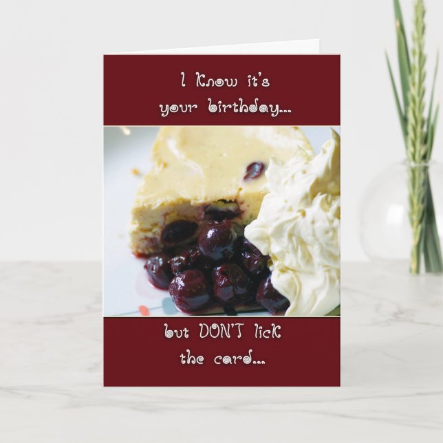 Tarjeta de cumpleaños de la cereza y del pastel de (Anverso)
