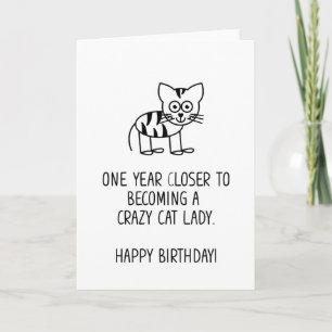 Tarjeta de cumpleaños de la dama de un gato loco