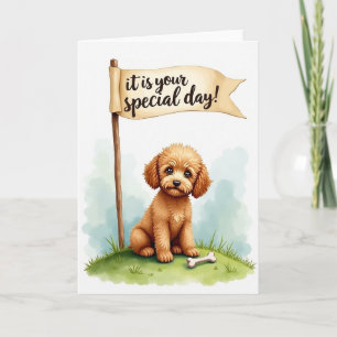 Tarjeta de cumpleaños de perro esponjoso alegre