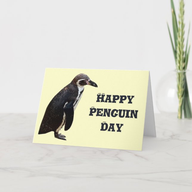 Tarjeta de cumpleaños de pingüino blanco y negro (Anverso)