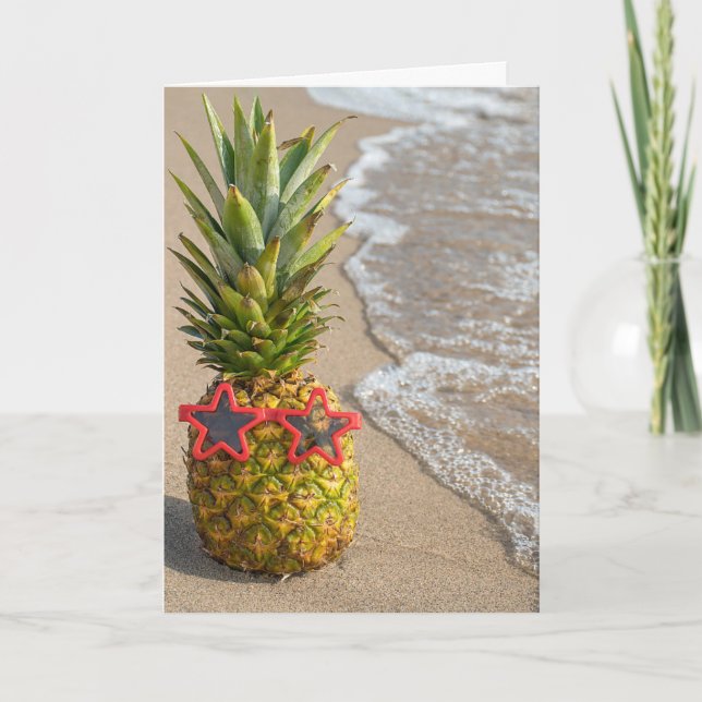 Tarjeta de cumpleaños de un amigo de piña de playa (Anverso)