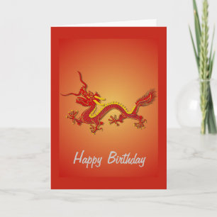 Tarjeta de cumpleaños del dragón rojo y dorado chi