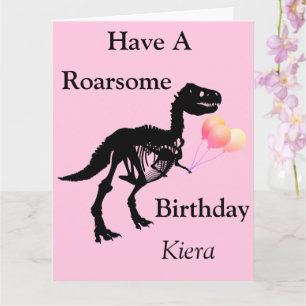 Tarjeta de cumpleaños del esqueleto de dinosaurio