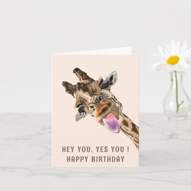 Tarjeta de cumpleaños divertida con jirafa llamati (Planta pequeña)