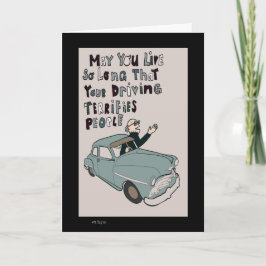 Tarjeta de cumpleaños divertida conduciendo viejo