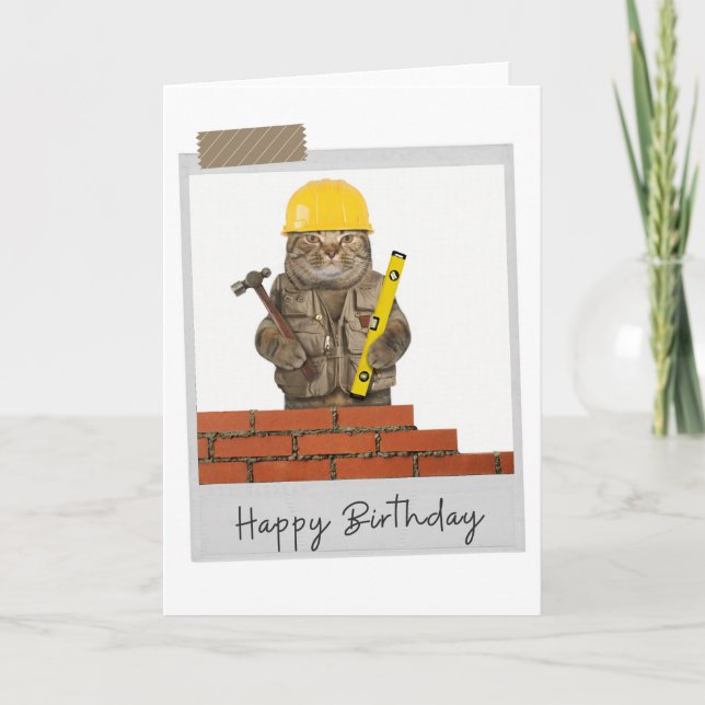 Tarjeta de cumpleaños divertida de Builder Cat (Anverso)
