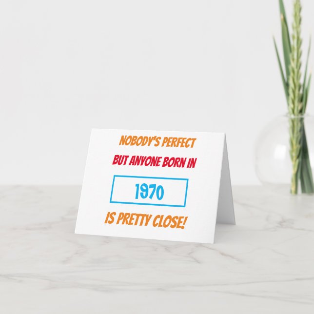 Tarjeta de cumpleaños divertida por año de nacimie (Anverso)